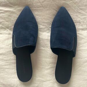 Navy blue Jenni Kayne mules, never worn.